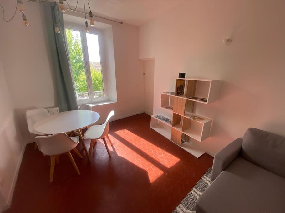 Charmant T3 Dans Le Centre Historique Apartment Manosque Exterior photo