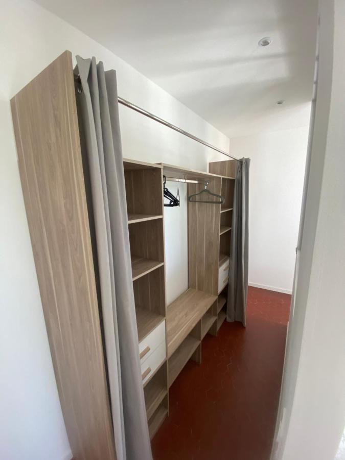 Charmant T3 Dans Le Centre Historique Apartment Manosque Exterior photo